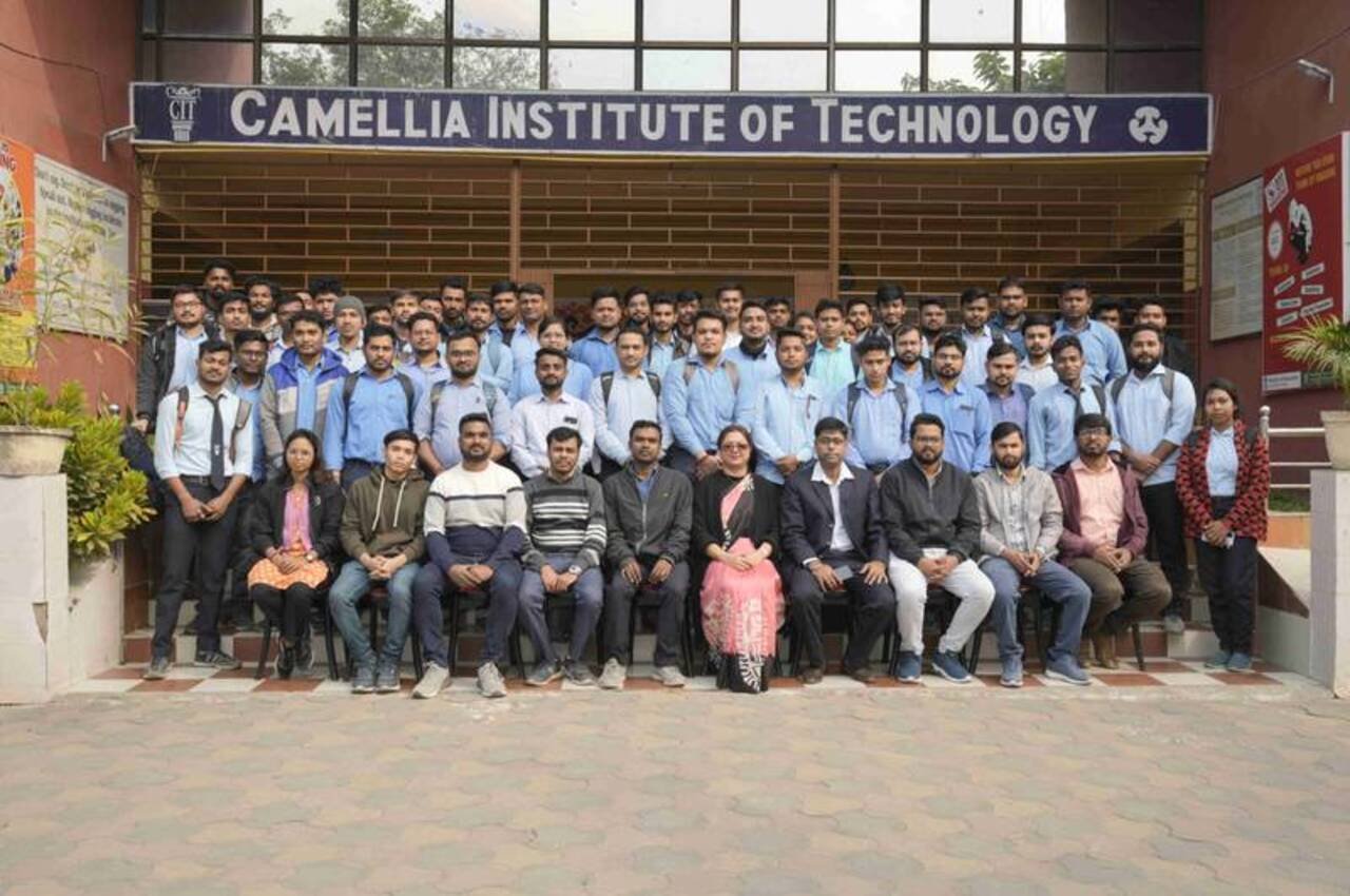 students4-scaled.jpg_1280x850